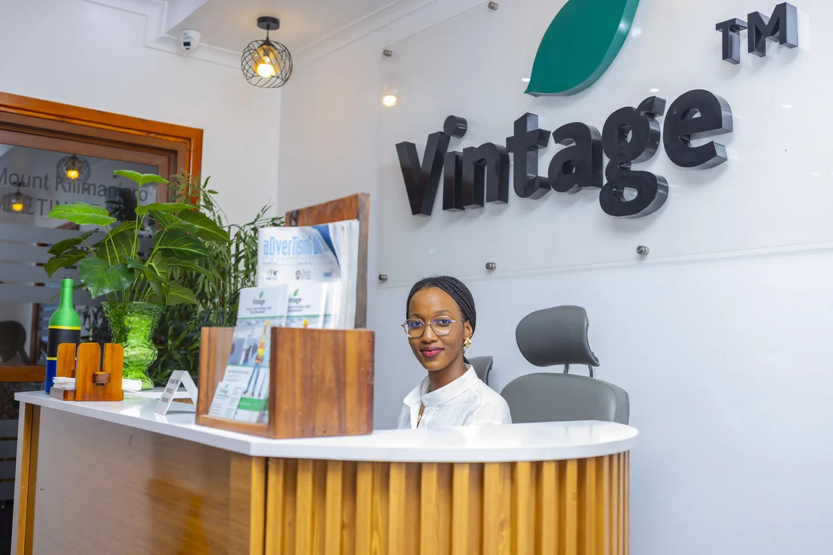 Vintage International customer service team at reception Oyster Bay